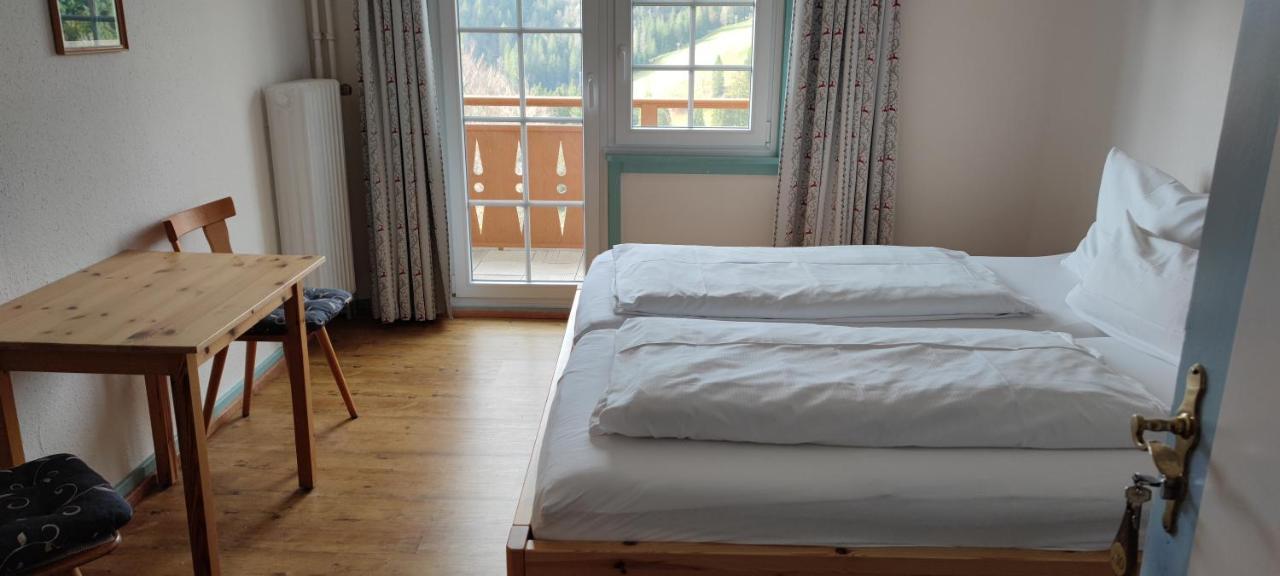 Bed and Breakfast 'S Jaegermatt à Feldberg  Extérieur photo